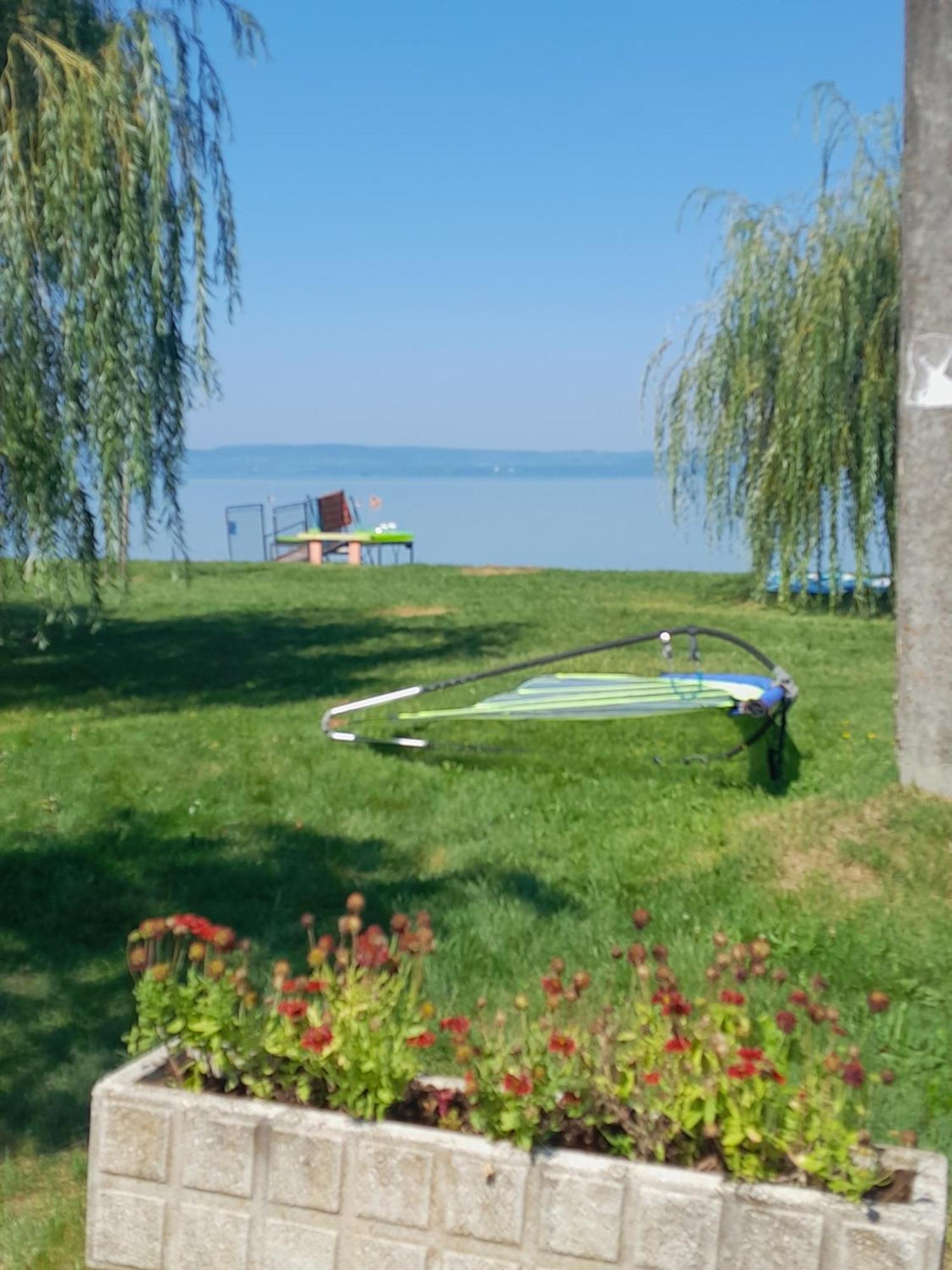 Balatonszárszó Traumlage Direkt Am See מראה חיצוני תמונה